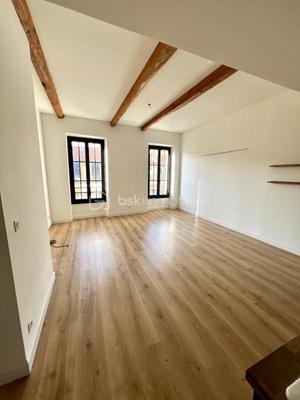 Appartement - 80 m² - 4 pièces