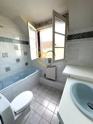 Maison de village - 154 m² - 9 pièces