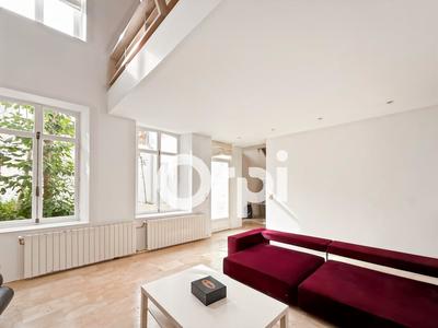 Maison - 202 m² - 5 pièces