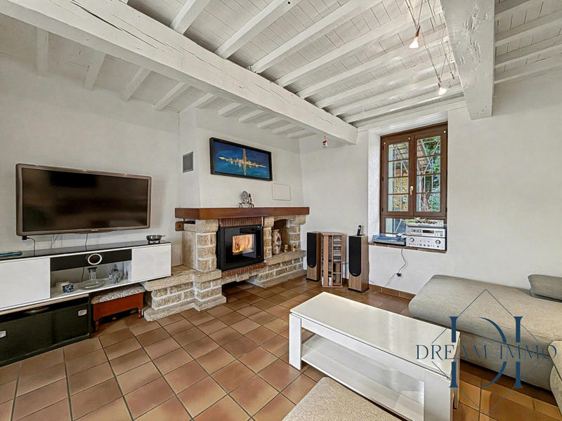 Maison - 166 m² - 6 pièces