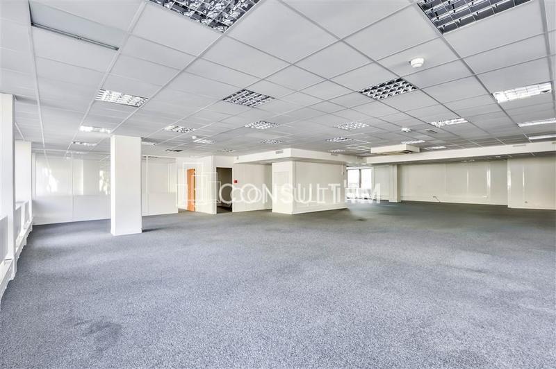 Bureau - 374 m²