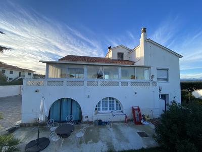 Maison - 190 m² - 7 pièces