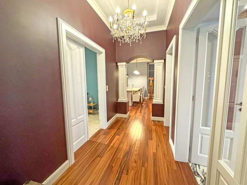 Appartement - 100 m² - 4 pièces