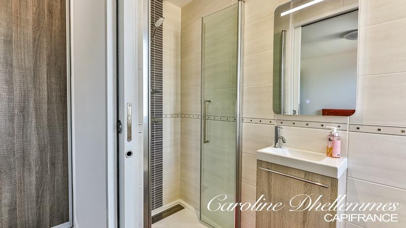 Maison - 263 m² - 7 pièces