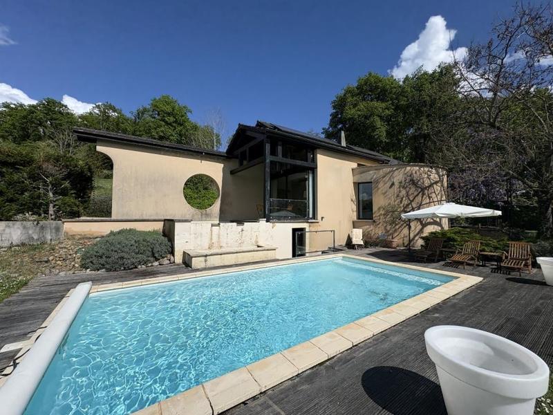 Maison d'architecte - 266 m² - 7 pièces