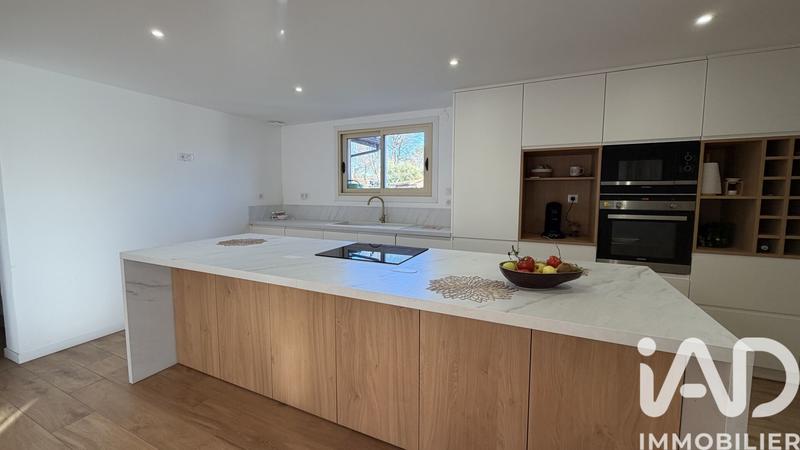 Maison - 171 m² - 6 pièces