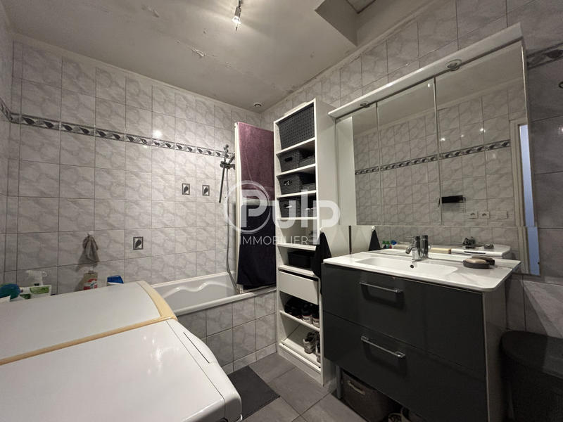 Maison de ville - 85 m² - 6 pièces