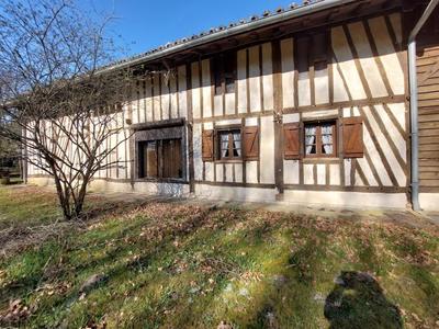 Maison - 180 m² - 6 pièces