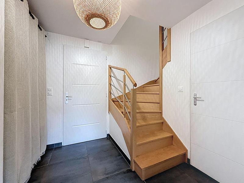 Maison - 104 m² - 5 pièces