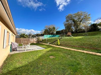 Maison - 89 m² - 5 pièces