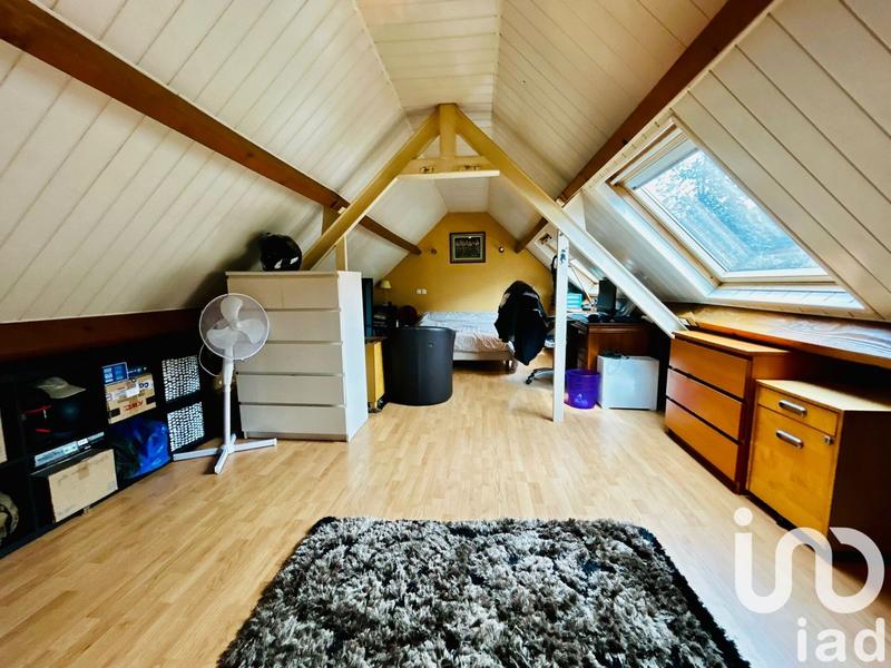 Maison - 237 m² - 11 pièces