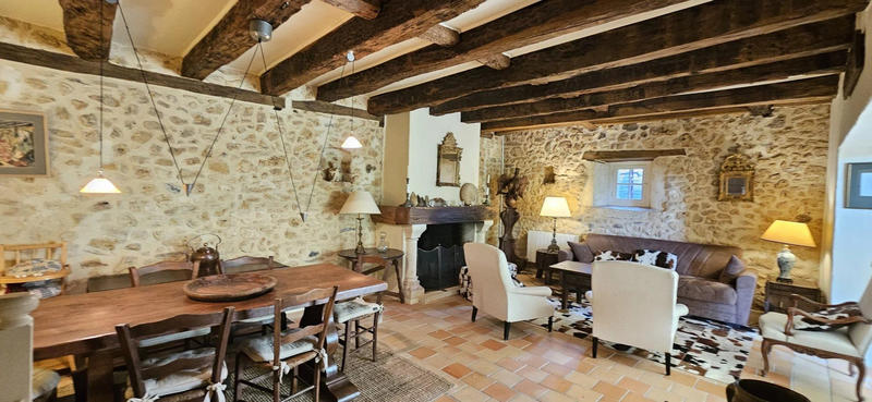 Maison - 105 m² - 4 pièces