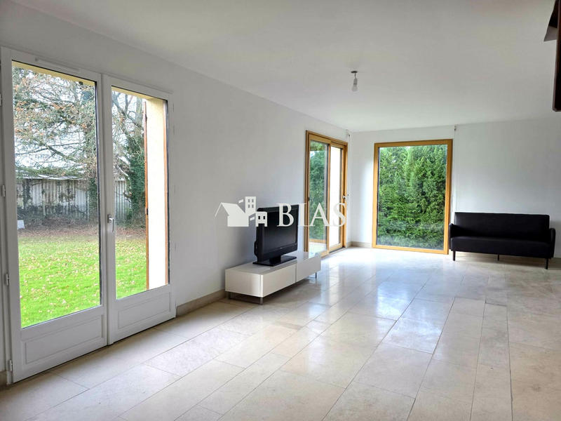 Maison traditionnelle - 131 m² - 6 pièces