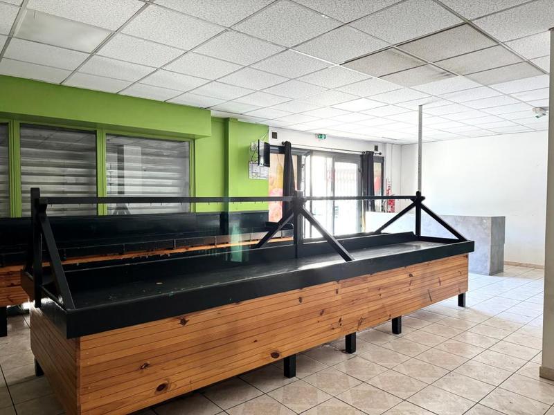 Local commercial - 80 m² - 2 pièces