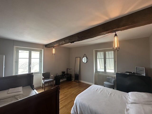 Maison de village - 160 m² - 6 pièces