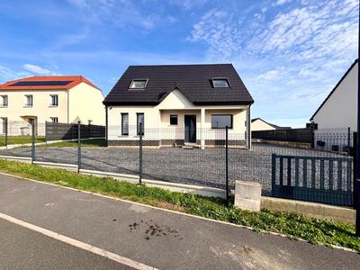 Maison - 100 m² - 5 pièces