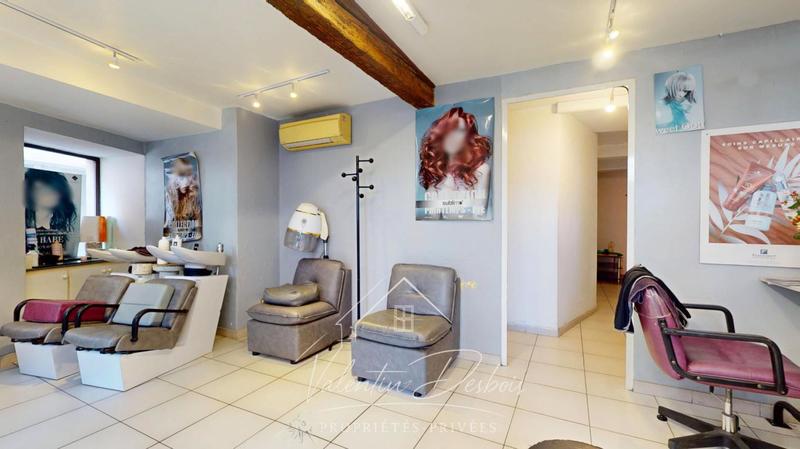 Immeuble - 130 m² - 5 pièces