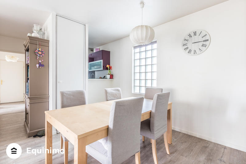 Appartement - 93 m² - 5 pièces