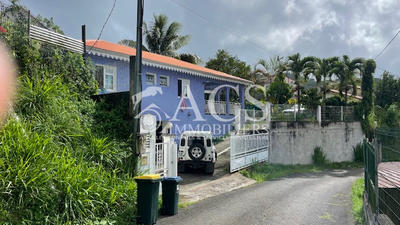 Maison - 95 m² - 4 pièces