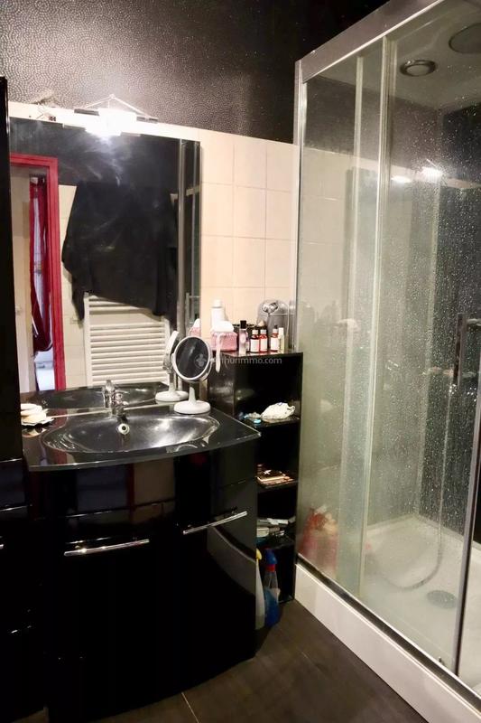 Magasins - 165 m² - 5 pièces