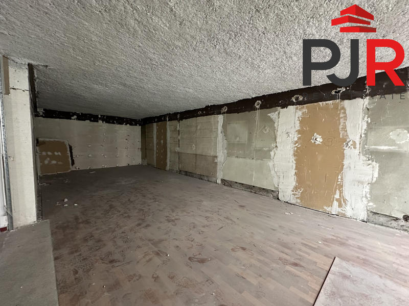 Local commercial - 549 m²