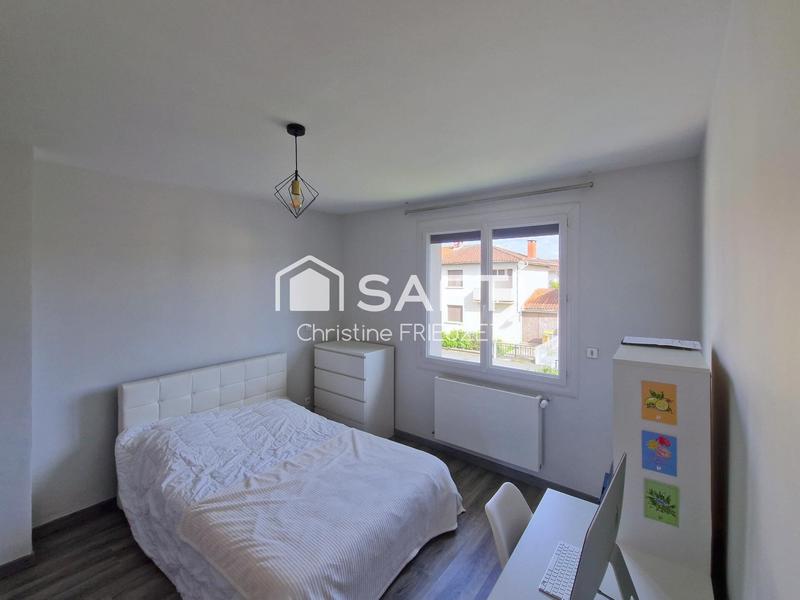 Maison - 85 m² - 5 pièces