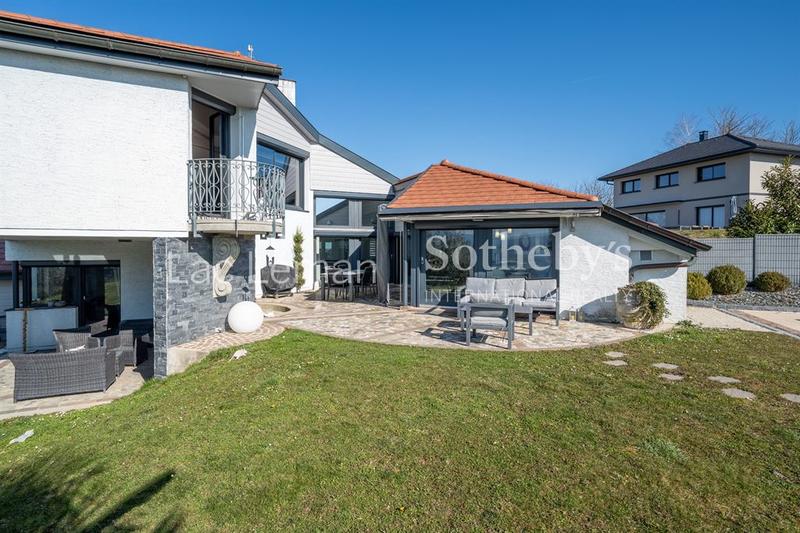 Maison - 200 m² - 6 pièces