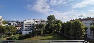 Appartement - 81 m² - 5 pièces