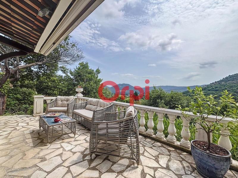 Maison - 131 m² - 6 pièces