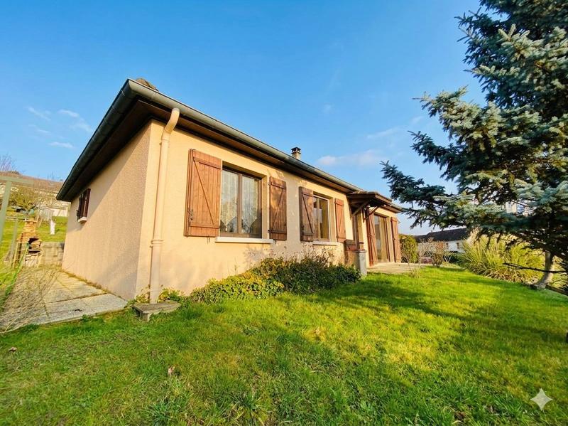 Maison - 93 m² - 5 pièces