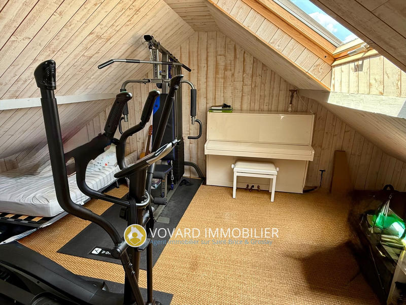 Maison - 137 m² - 6 pièces