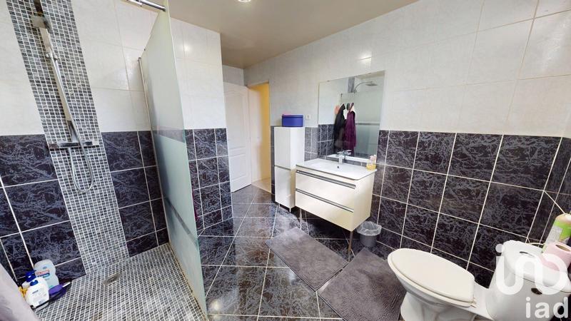 Maison - 180 m² - 6 pièces