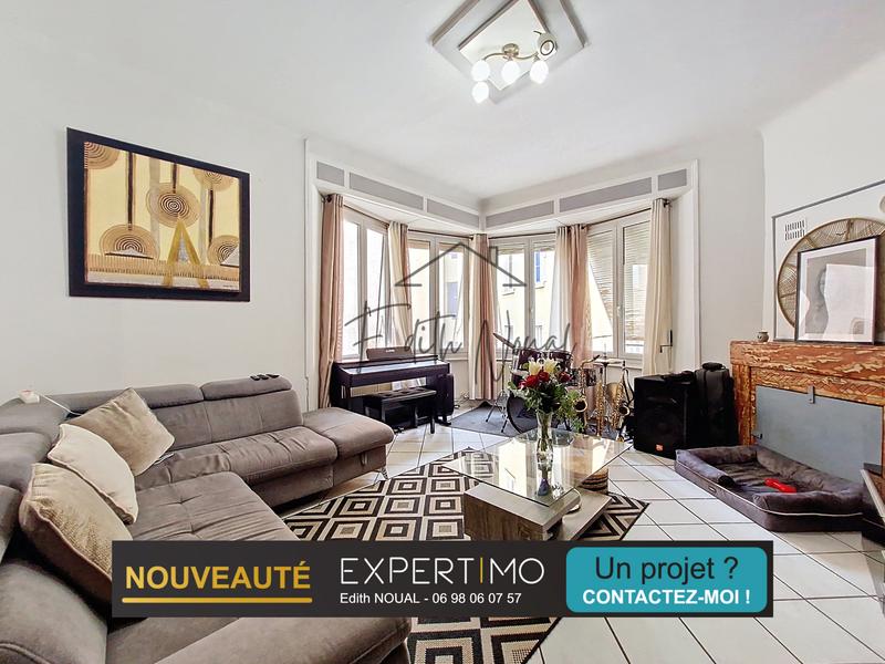 Appartement - 160 m² - 8 pièces