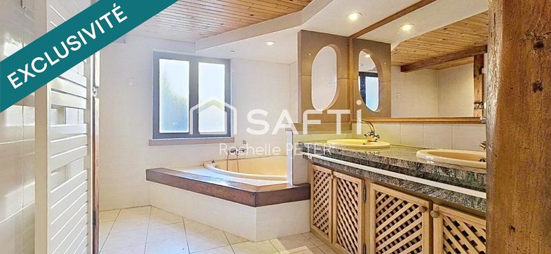 Maison - 260 m² - 17 pièces