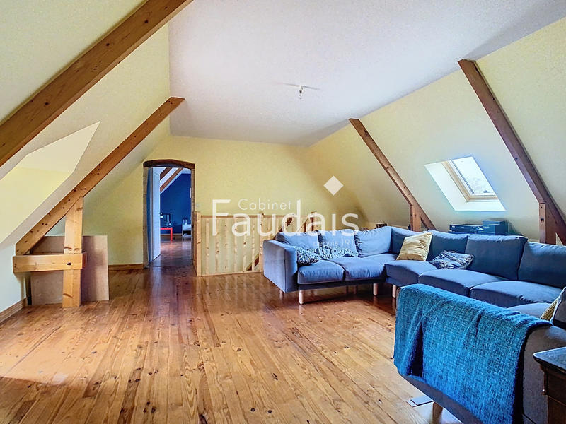 Propriété - 464 m² - 17 pièces