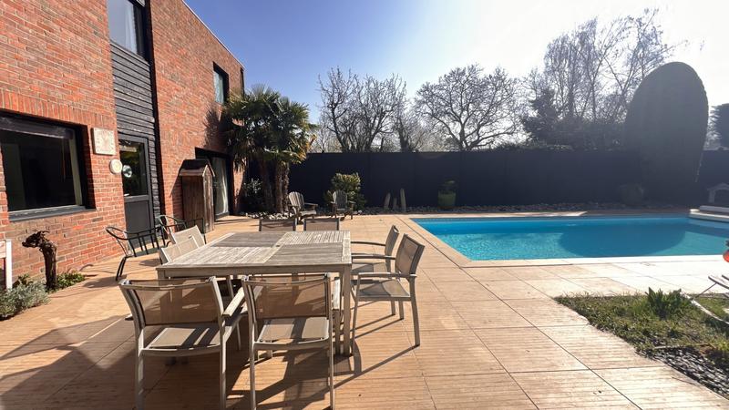 Villa - 196 m² - 7 pièces