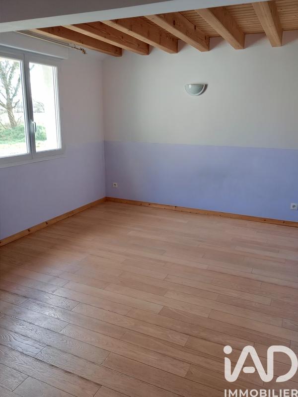 Maison - 235 m² - 10 pièces