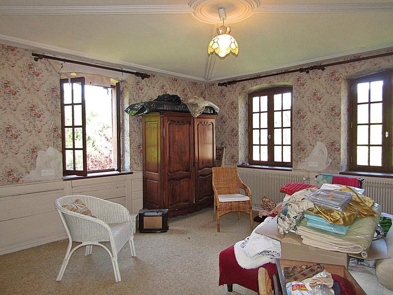 Maison - 201 m² - 8 pièces