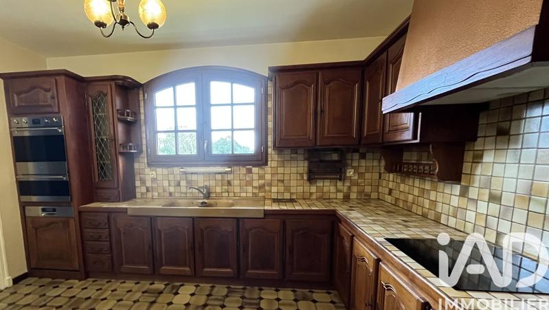 Maison - 181 m² - 5 pièces