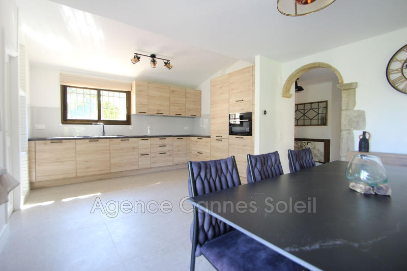 Villa - 165 m² - 6 pièces