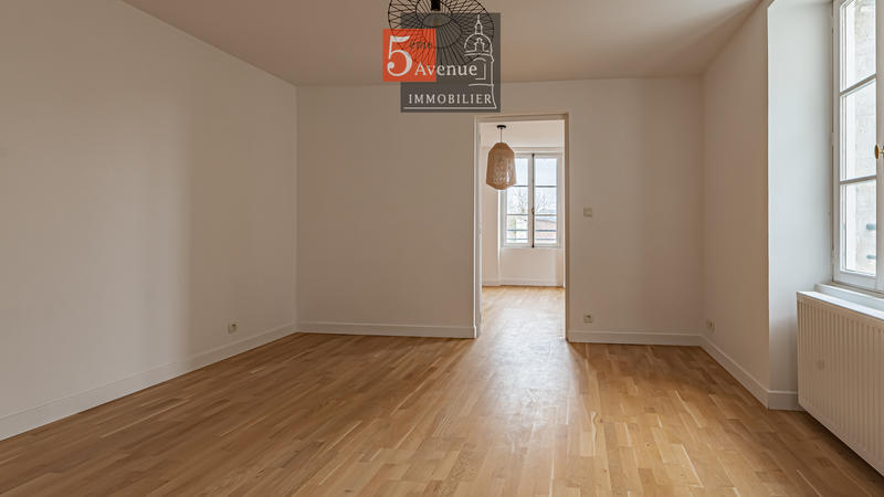Maison - 198 m² - 7 pièces