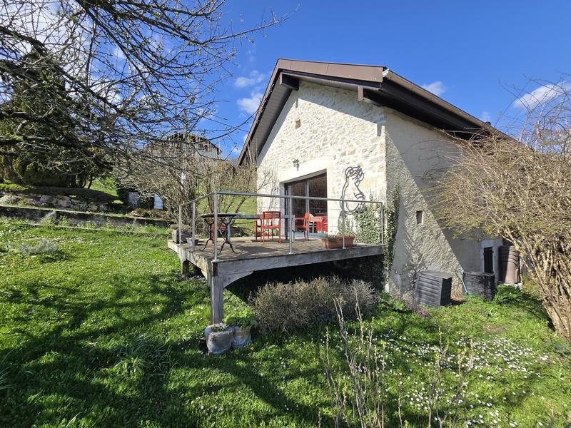 Maison en pierre - 182 m² - 9 pièces