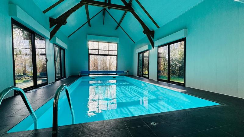 Villa - 230 m² - 8 pièces