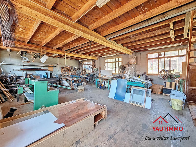 Maison - 285 m² - 5 pièces