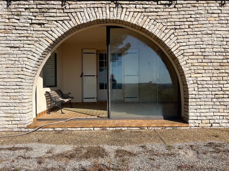 Maison - 260 m² - 6 pièces