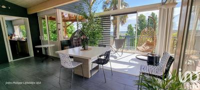 Maison - 215 m² - 8 pièces