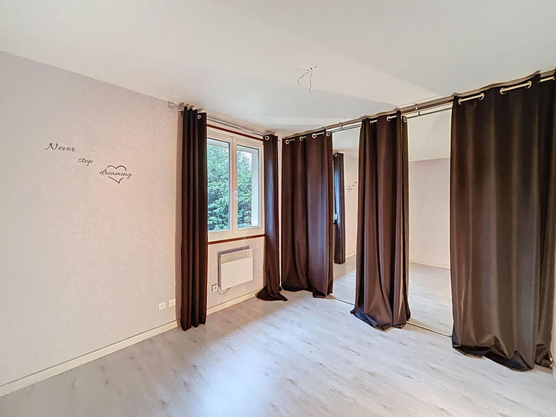 Maison - 140 m² - 4 pièces