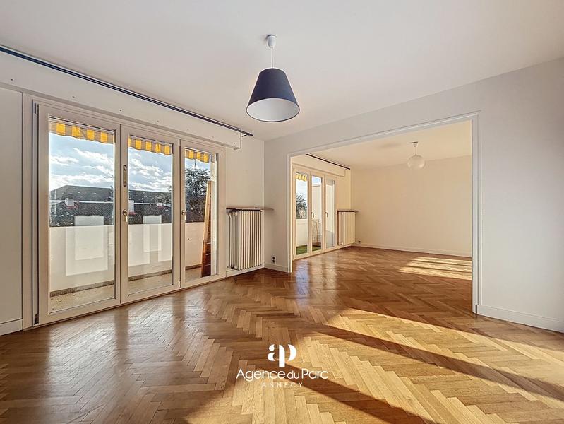 Appartement - 96 m² - 4 pièces