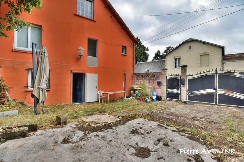 Maison - 187 m² - 7 pièces