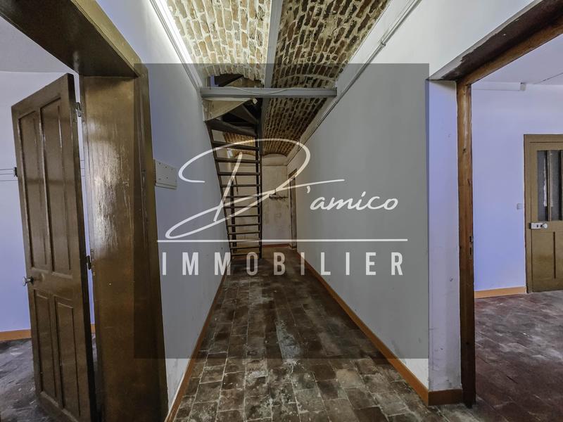 Maison - 150 m² - 8 pièces